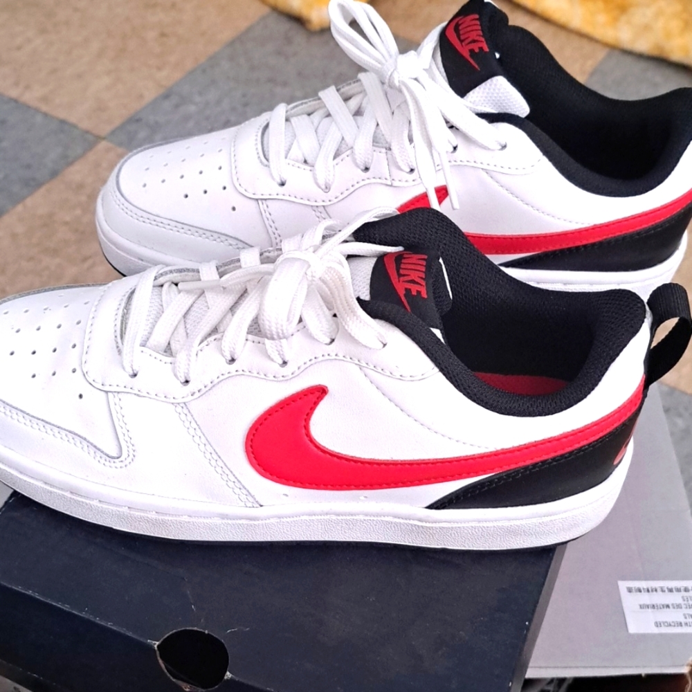 Nike shoes